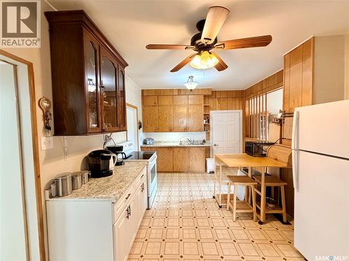 213 Main Street, Maymont, SK - Indoor Photo Showing Kitchen