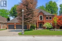 210 Vintage Oak DRIVE  Tecumseh, ON N8N 5H4