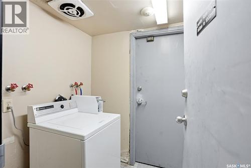 7 115 Acadia Drive, Saskatoon, SK - Indoor Photo Showing Laundry Room