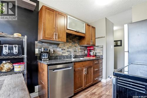 7 115 Acadia Drive, Saskatoon, SK - Indoor Photo Showing Kitchen