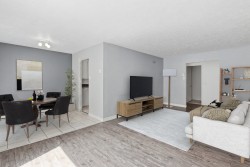 205-4798 Rue de Gaspé  Sherbrooke (Brompton/Rock Forest/Saint-Élie/Deauville), QC J1N 2G5