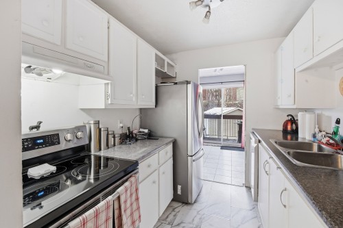 Kitchen - 205-4798 Rue De Gaspé, Sherbrooke (Brompton/Rock Forest/Saint-Élie/Deauville), QC - Indoor Photo Showing Kitchen With Double Sink