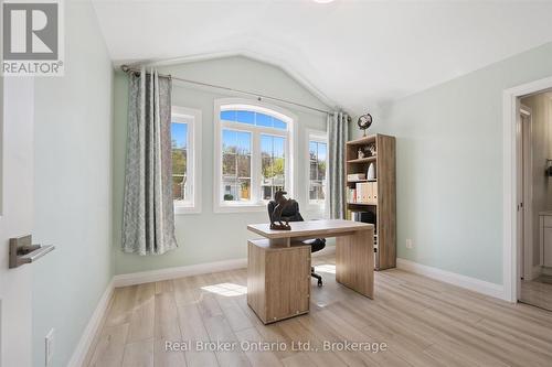 46 Washington Street, Brant (Paris), ON - Indoor
