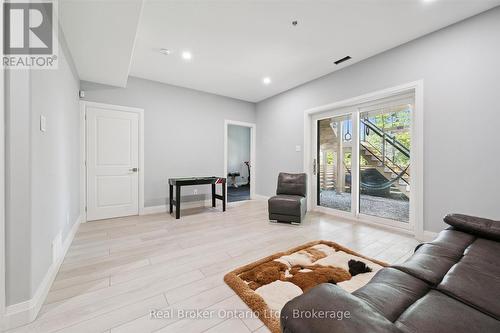 46 Washington Street, Brant (Paris), ON - Indoor