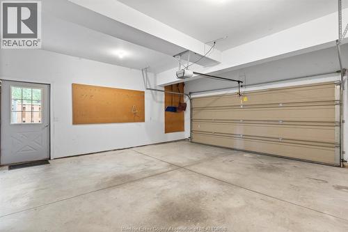144 Pheasant Run, Lakeshore, ON - Indoor Photo Showing Garage