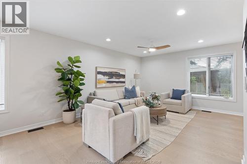 144 Pheasant Run, Lakeshore, ON - Indoor Photo Showing Living Room