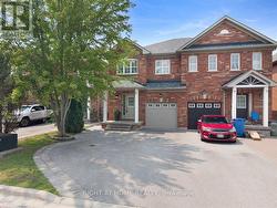 171 BURGESS CRESCENT Newmarket, ON L3X 2T9