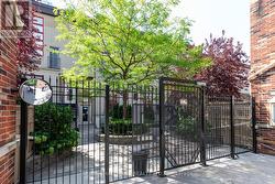 314 - 21 EARL STREET Toronto, ON M4Y 3C8