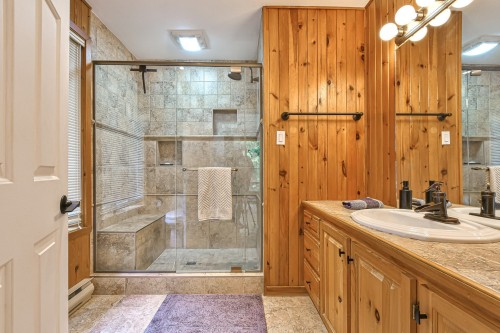 Salle de bains - 109 Ch. Des Outardes, Mont-Blanc, QC - Indoor Photo Showing Bathroom