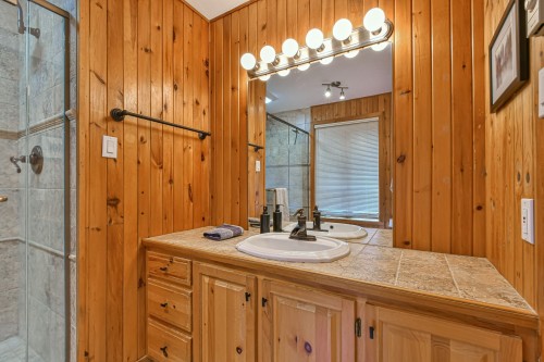 Salle de bains - 109 Ch. Des Outardes, Mont-Blanc, QC - Indoor Photo Showing Bathroom