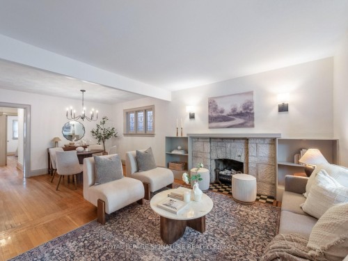 37 Chilton Road, Toronto, ON - Indoor Photo Showing Living Room