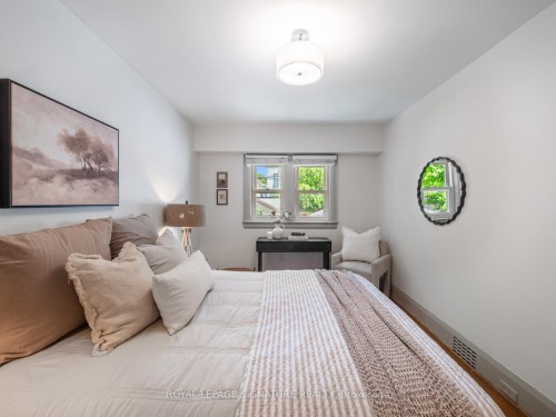 37 Chilton Road, Toronto, ON - Indoor Photo Showing Bedroom