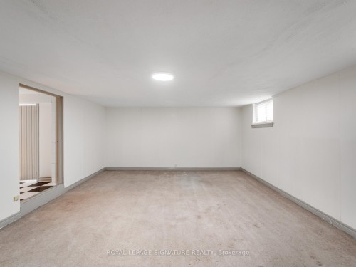 37 Chilton Road, Toronto, ON - Indoor Photo Showing Other Room