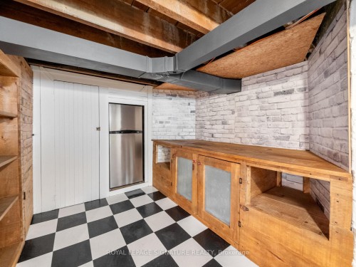 37 Chilton Road, Toronto, ON - Indoor Photo Showing Other Room