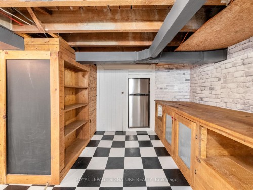 37 Chilton Road, Toronto, ON - Indoor