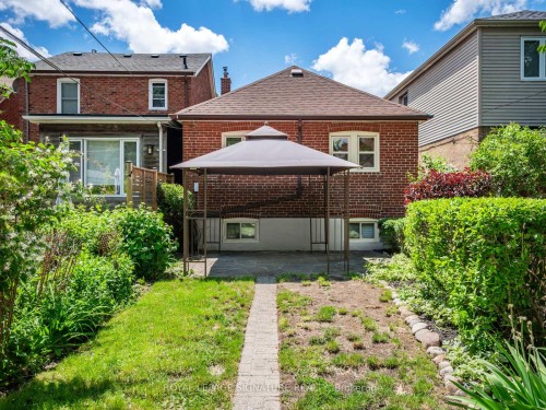 37 Chilton Road, Toronto, ON - Outdoor