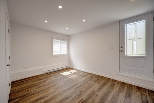 Chambre à coucher - 447  - 453 Ch. Pierre-Péladeau, Sainte-Adèle, QC - Indoor Photo Showing Other Room