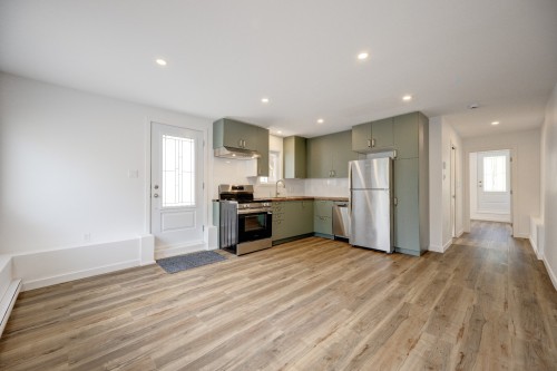 Vue d'ensemble - 447  - 453 Ch. Pierre-Péladeau, Sainte-Adèle, QC - Indoor Photo Showing Kitchen