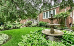 2 Hillcrest Drive  Toronto, ON M6G 2C9