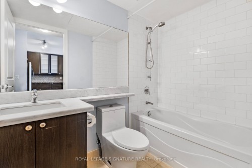 408-39 Upper Duke Crescent, Markham, ON - Indoor Photo Showing Bathroom