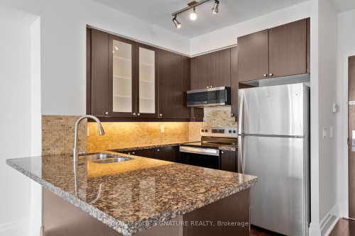 408-39 Upper Duke Crescent, Markham, ON - Indoor