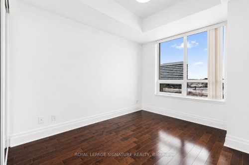 408-39 Upper Duke Crescent, Markham, ON - Indoor Photo Showing Other Room