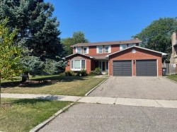 743 Fieldstone Road Mississauga, ON L5C 3K7