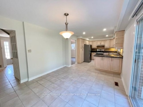 743 Fieldstone Road, Mississauga, ON - Indoor Photo Showing Other Room