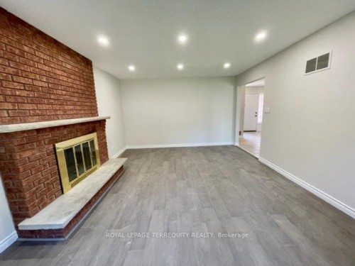 743 Fieldstone Road, Mississauga, ON - Indoor With Fireplace