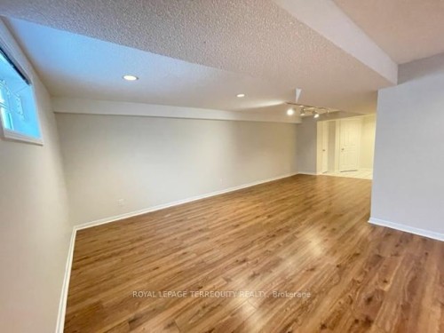 743 Fieldstone Road, Mississauga, ON - Indoor Photo Showing Other Room