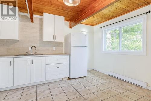 72 Cavendish Road, Halifax, NS - Indoor Photo Showing Kitchen