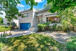 9 SAGUENAY AVENUE  Toronto, ON M5N 2Y5