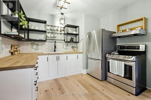 1999 Main Street W, Hamilton, ON - Indoor Photo Showing Kitchen