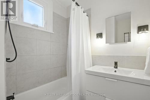 1999 Main Street W, Hamilton, ON - Indoor Photo Showing Bathroom