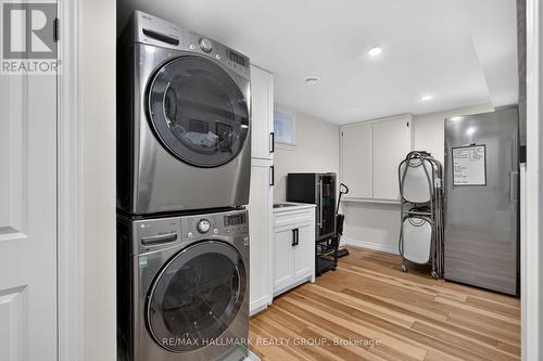 2110 Blossom Drive, Ottawa, ON - Indoor Photo Showing Laundry Room