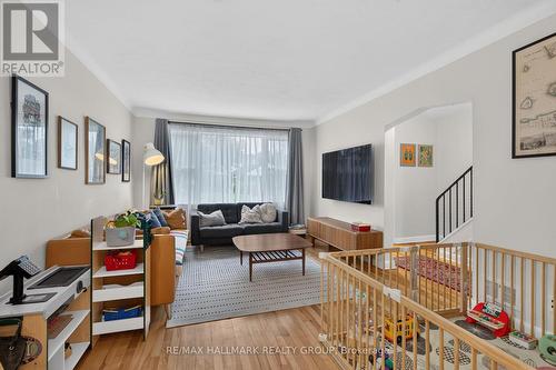 2110 Blossom Drive, Ottawa, ON - Indoor