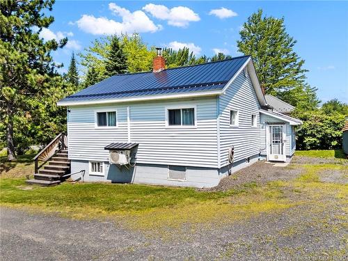 880 Pleasant Dr, Minto, NB 