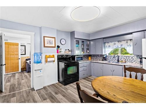 880 Pleasant Dr, Minto, NB 