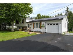 44 Wedgewood DR  Rothesay, NB E2E 3P8