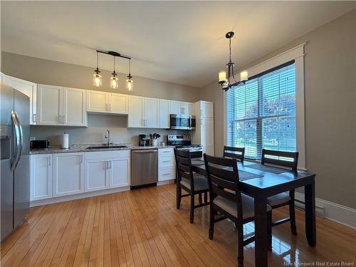 515 Murray, Bathurst, NB - Indoor