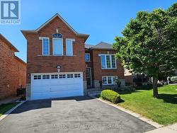 3227 SCOTCH PINE GATE  Mississauga, ON L5N 8E6