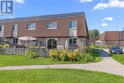 346 GARDEN GLEN PRIVATE Ottawa, ON K2G 1E4