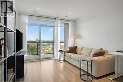 50 GRAND Avenue S Unit# 807 Cambridge, ON N1S 2L8