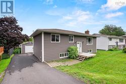 43 Candlewood Lane  Lower Sackville, NS B4C 1A6