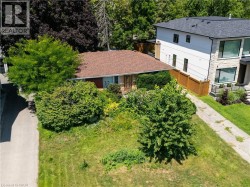 1405 CONSTANCE Drive Oakville, ON L6J 2T8