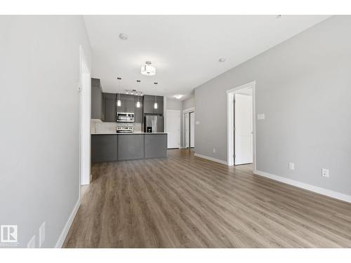 #121 812 Welsh Dr Sw, Edmonton, AB - Indoor