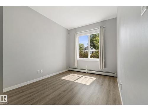 #121 812 Welsh Dr Sw, Edmonton, AB - Indoor Photo Showing Other Room