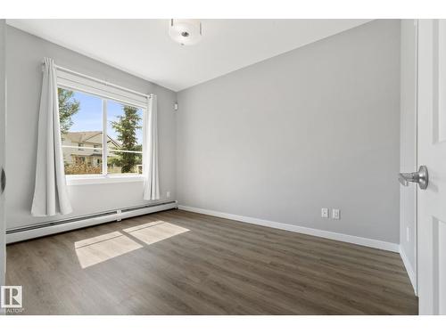 #121 812 Welsh Dr Sw, Edmonton, AB - Indoor Photo Showing Other Room