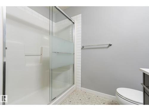 #121 812 Welsh Dr Sw, Edmonton, AB - Indoor Photo Showing Bathroom