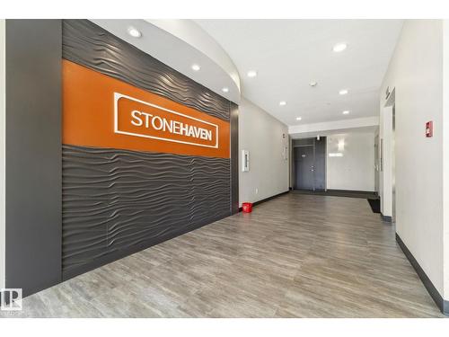 #121 812 Welsh Dr Sw, Edmonton, AB - Indoor Photo Showing Other Room